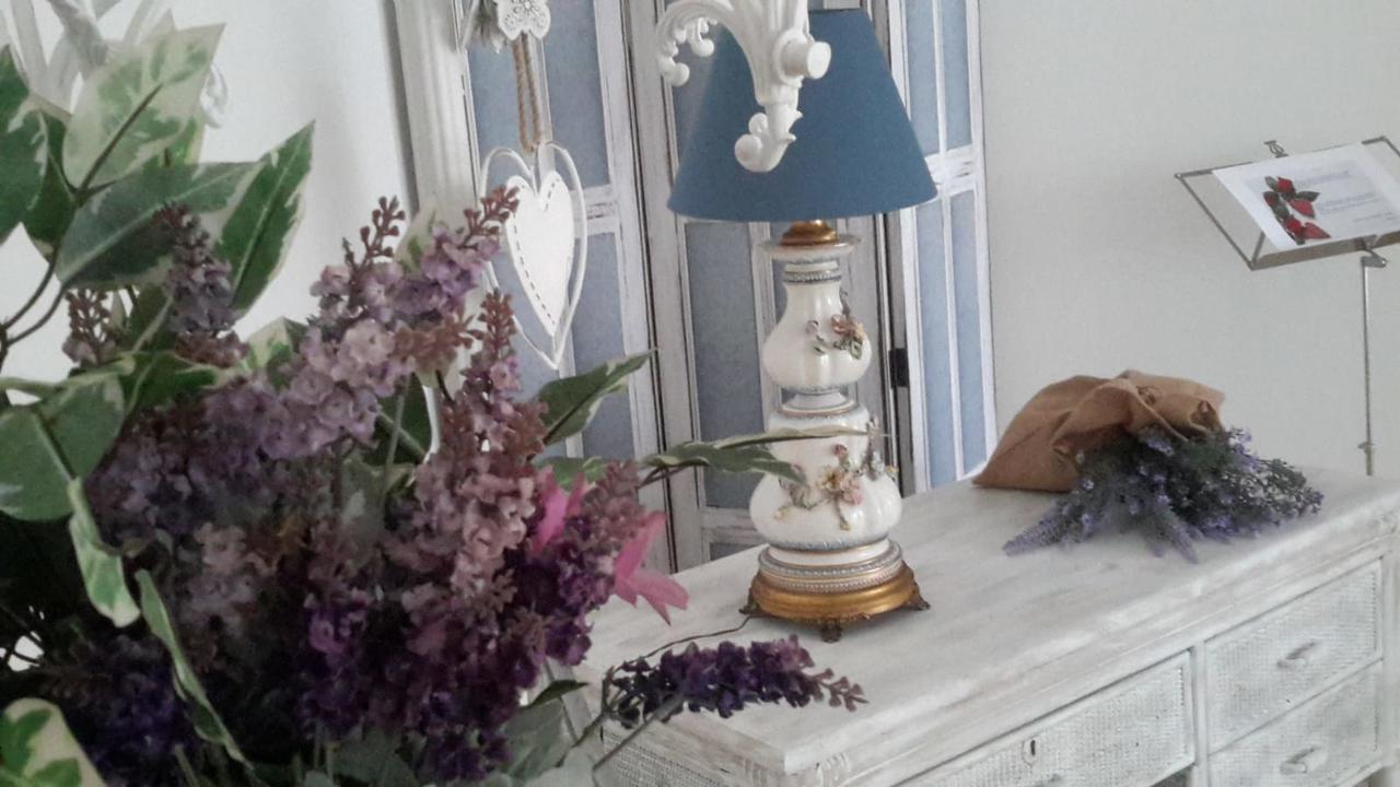 Beti House Heart'S And Roses Rooms Ponte Galeria Exterior foto