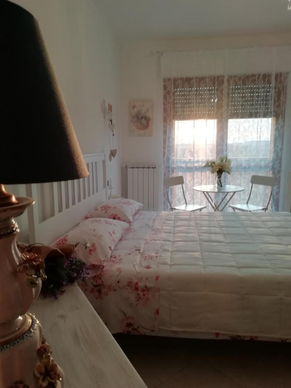 Beti House Heart'S And Roses Rooms Ponte Galeria Quarto foto
